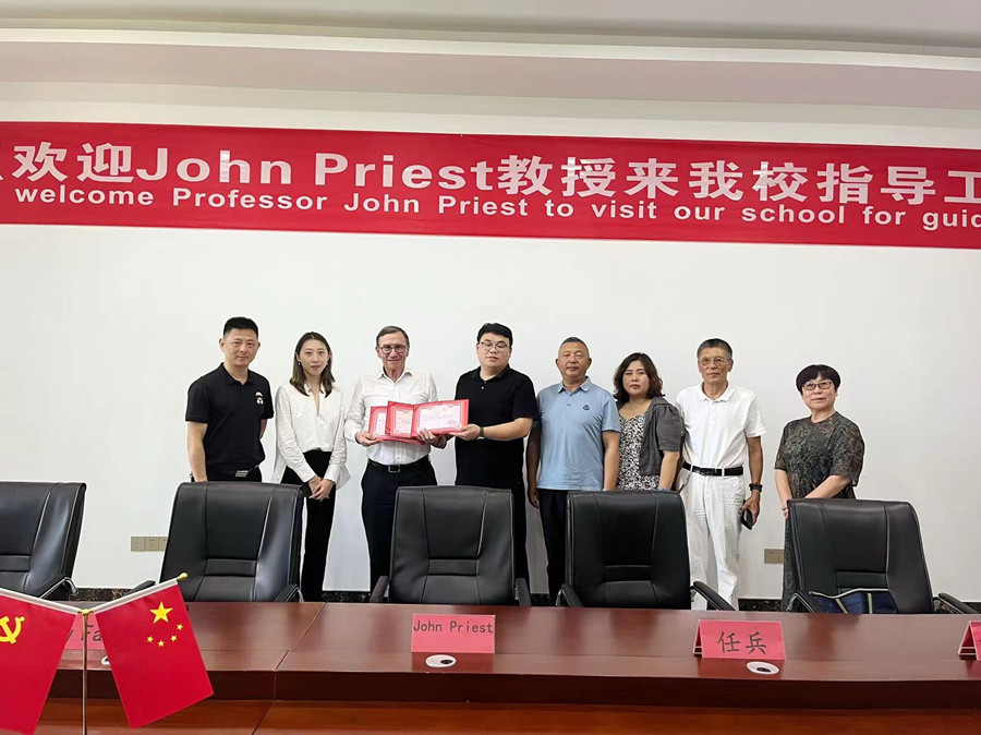 我校開展系列學(xué)術(shù)活動 舉行外籍教授受聘儀式(圖5)